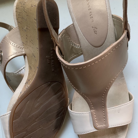 Anne Klein flex sandals - Picture 3 of 3